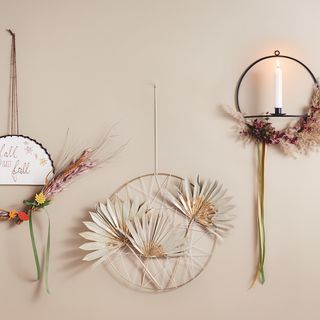 Wandschmuck aus natürlichen Dekoringen